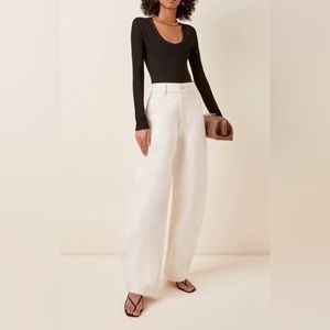 Goldsign Curve Wide Leg Jean